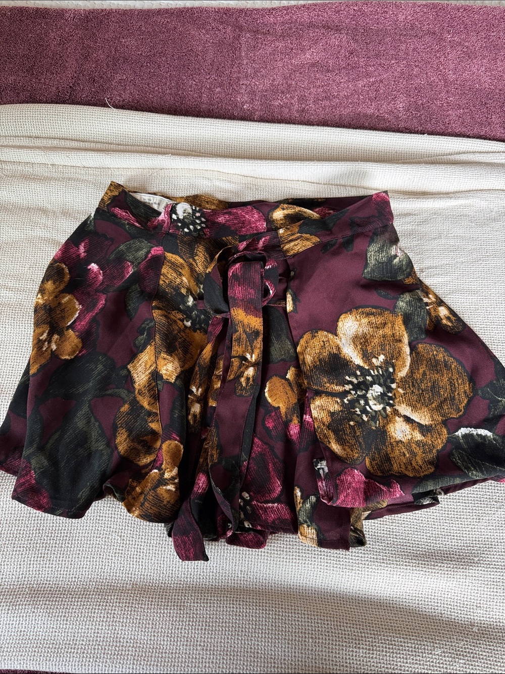 Abercrombie & Fitch Burgundy and Brown Floral Mini Wrap Skirt